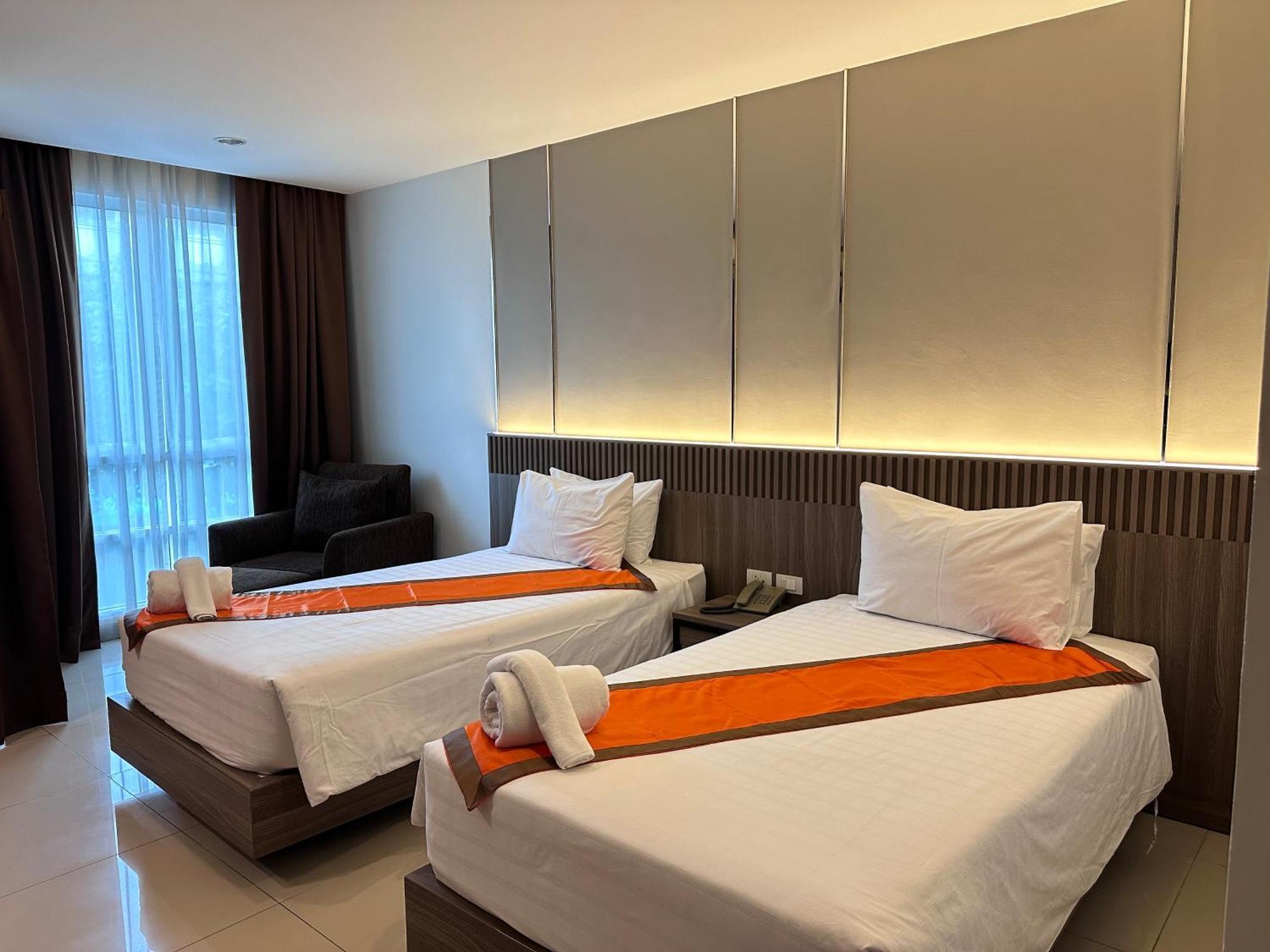 Crystal Suites Suvarnbhumi Airport Bangkok Bagian luar foto