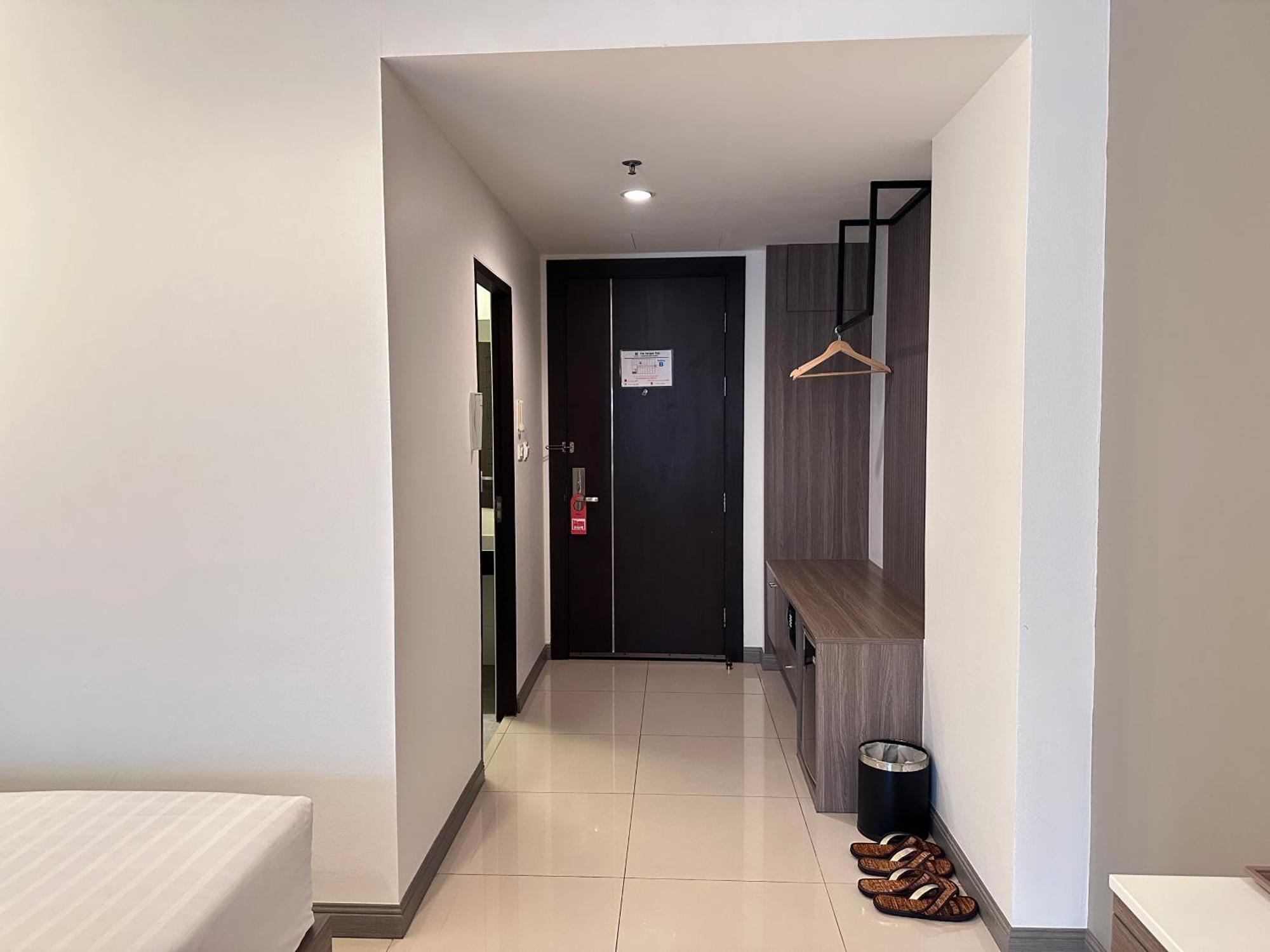 Crystal Suites Suvarnbhumi Airport Bangkok Bagian luar foto
